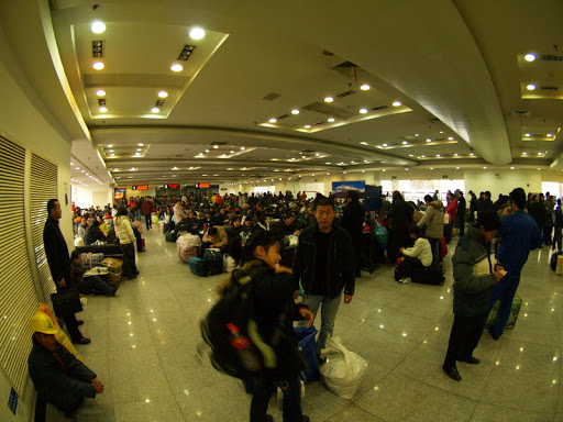 La sala de espera, desde 16 mm...