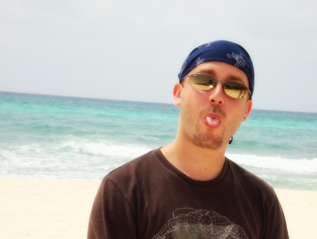 [DSC01202CROPSO14.jpg]