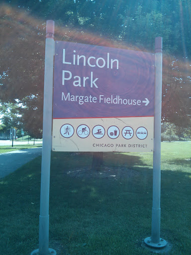Lincoln Park Sign - Foster/Marine