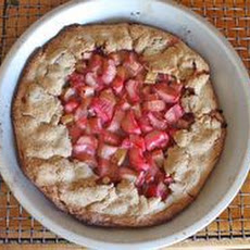 Gluten-Free Rhubarb Pie with Sorghum Crust