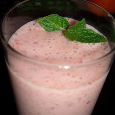 Strawberry and Hazelnut Lassi