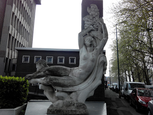 Statue CHU de Charleroi