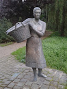 Isselburg - Waschfrau an der I