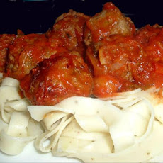 Meatballs in Tomato-Wine Sauce