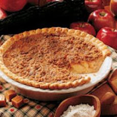 Caramel Crunch Apple Pie