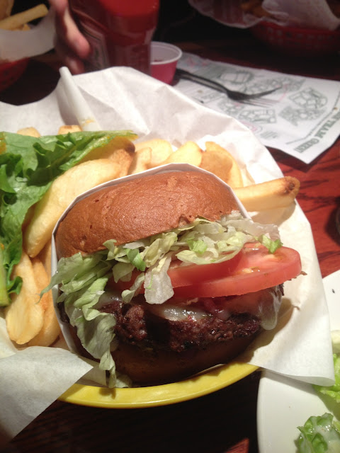 Gluten free bun. Kind of hard  but still good If you like typical bar food. Nothing more