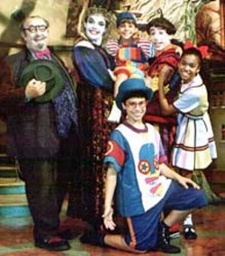 [castelo_ra_tim_bum[3].jpg]