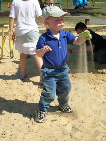 [Evan Year one 21 mos 008[2].jpg]