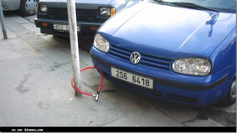 Auto amarrado