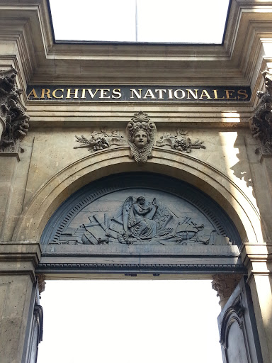 Sculpture on the gate of natio