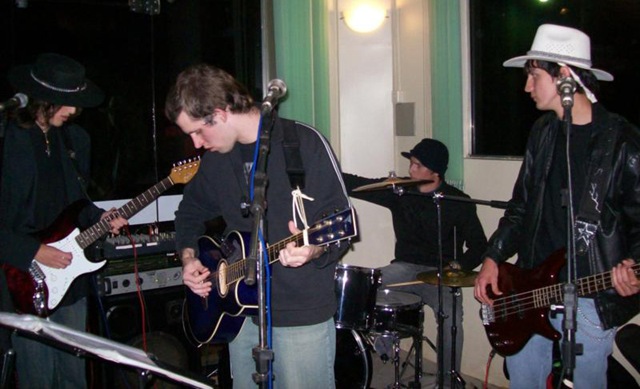 [100_3978_800x599[3].jpg]