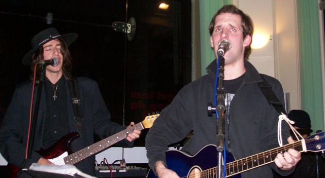 [100_3974_800x599[3].jpg]