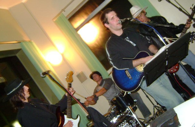 [DSC03607_800x600[3].jpg]