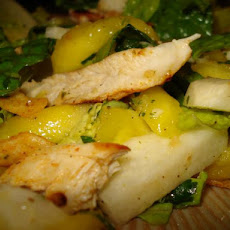 Chicken, Mango & Jicama Salad W Tequila-Lime Vinaigrette