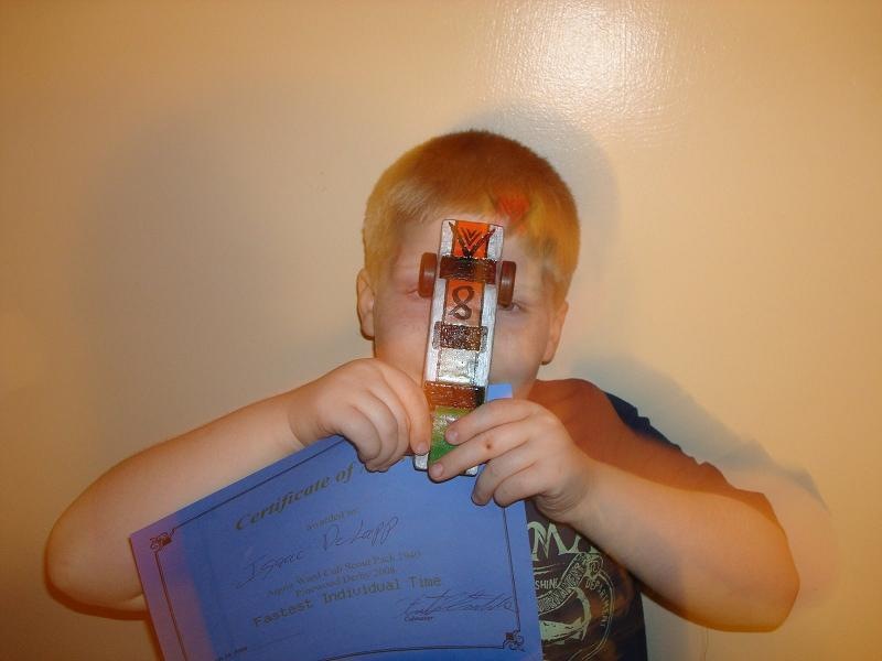 [Isaac_Pinewood_Derby_1[3].jpg]
