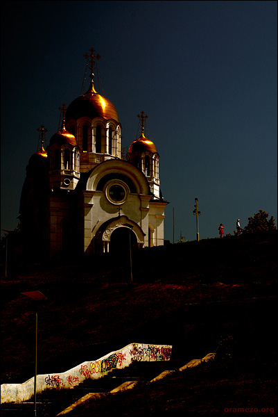 080622-614-dark-w.jpg