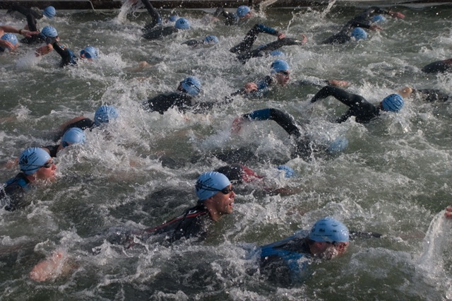 [RaceSwimStart[3].jpg]
