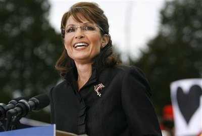 Palin rouses voters at Leesburg, Virginia rally on Monday, Oct. 27