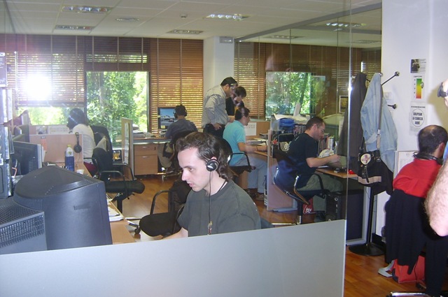 [S3600010[2].jpg]