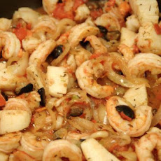 Scrumptious Scallops and Shrimp With Linguini