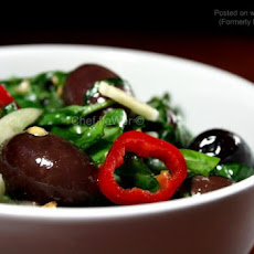 Olives Marinated in Chilli, Basil and Garlic