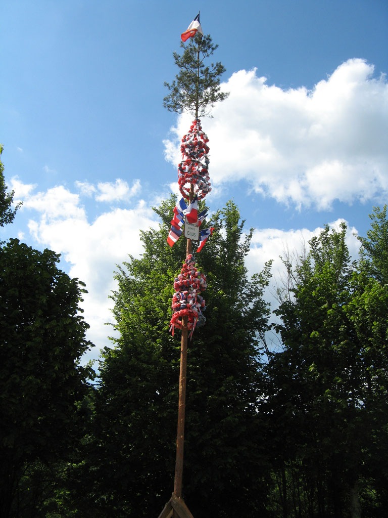 [MayPole[4].jpg]