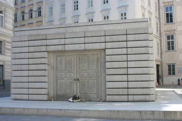 [Vienna20384.jpg]