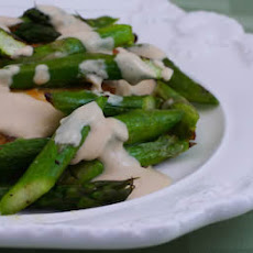 Chicken and Quickly Roasted Asparagus served with Tahini Sauce