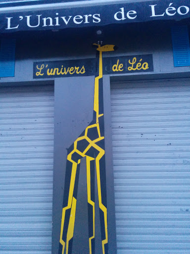L'univers De Léo - Giraffe Mural