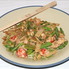 Lobster and Asparagus With Lemon Butter Sauce