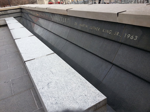 Dr. Martin Luther King Jr Fountain & Bench