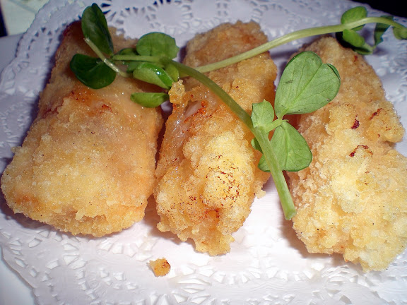 Mango prawn rolls