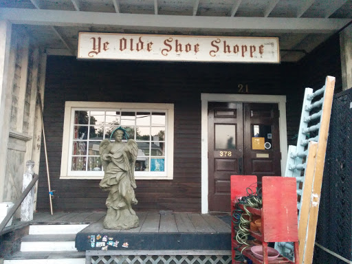 Ye Olde Shoe Shoppe