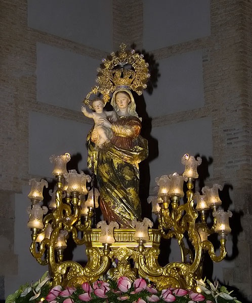 [trono_procesion[2].jpg]