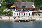 Chinamann direkt am Strand. Praktisch.