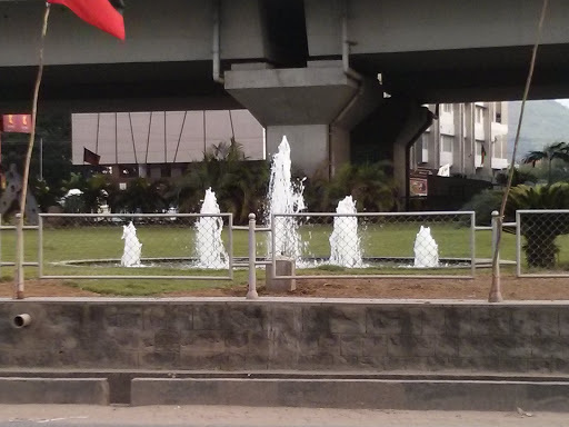Fountain at Green Circle
