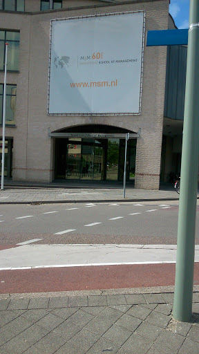 Maastricht School Of Management 
