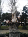 Estatua De Mármol
