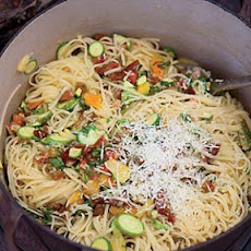 Linguine with Tomatoes, Baby Zucchini and Herbs