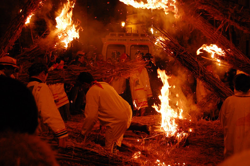 Marted&igrave; Grasso - Accensione dei Vlurd - Offida