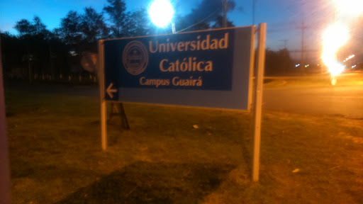 Cartel Universidad Católica 