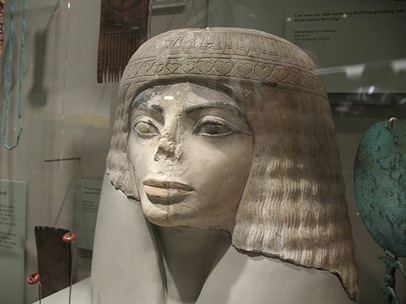 Michael Jackson lookalike ancient Egyptian woman sculpture
