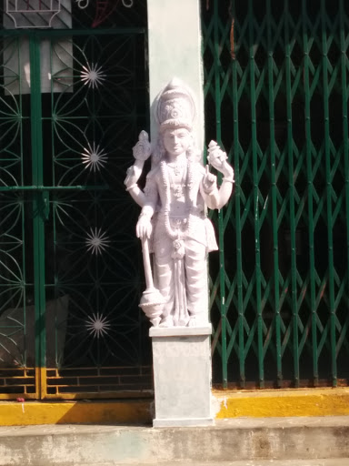 Dwarapalaka Statue