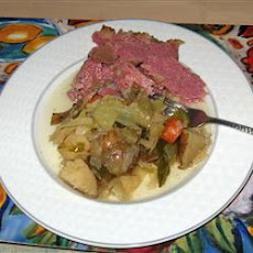 Slow Cooker Corned Beef and Cabbage