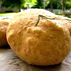 Rosemary-Whole Wheat Hamburger Buns