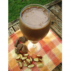 Creamy Banana Carob Drink (Raw)
