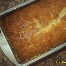Grilled Lemon cake with strawberries and lemon thyme cream
