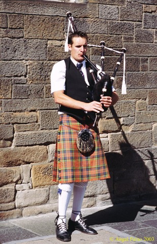 [edinburgh43-gaiter[3].jpg]