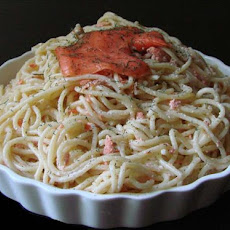 Pasta With Smoked Salmon and Cream