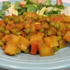 Nepalese Potato, Tomato and Pea Curry